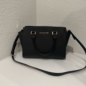 Michael Kors Saffiano Bag
